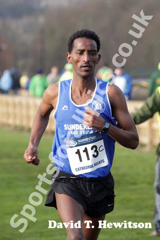 Weynay Ghebresilasie (Sunderland) during the 2013 Durham Cathedral Relays senior mens race.